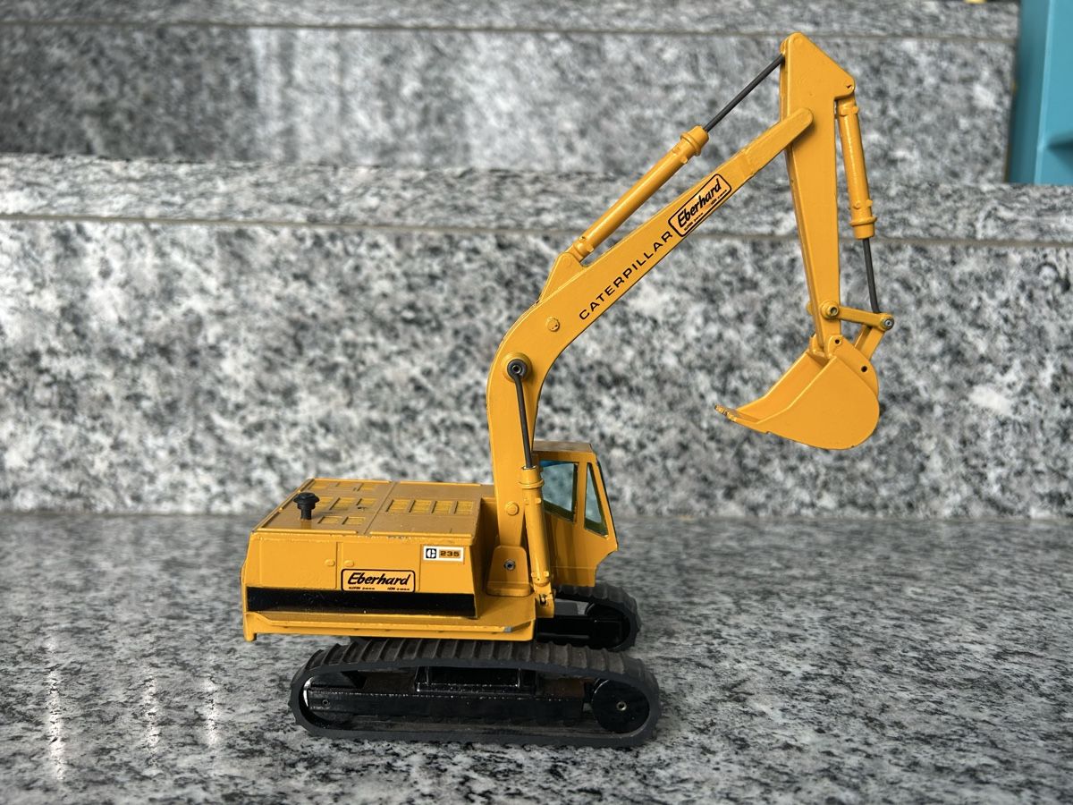 Caterpillar Modellbausätze & Standmodelle: Caterpillar 245 , 1:50 , Winross – Gebraucht aus Horw von Tigercat635 2