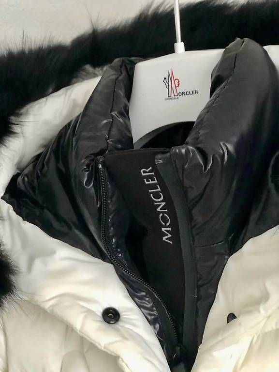 Moncler Giacche: Veste Moncler XS – Usato da Neyruz FR venduto da Patricia.G. 1