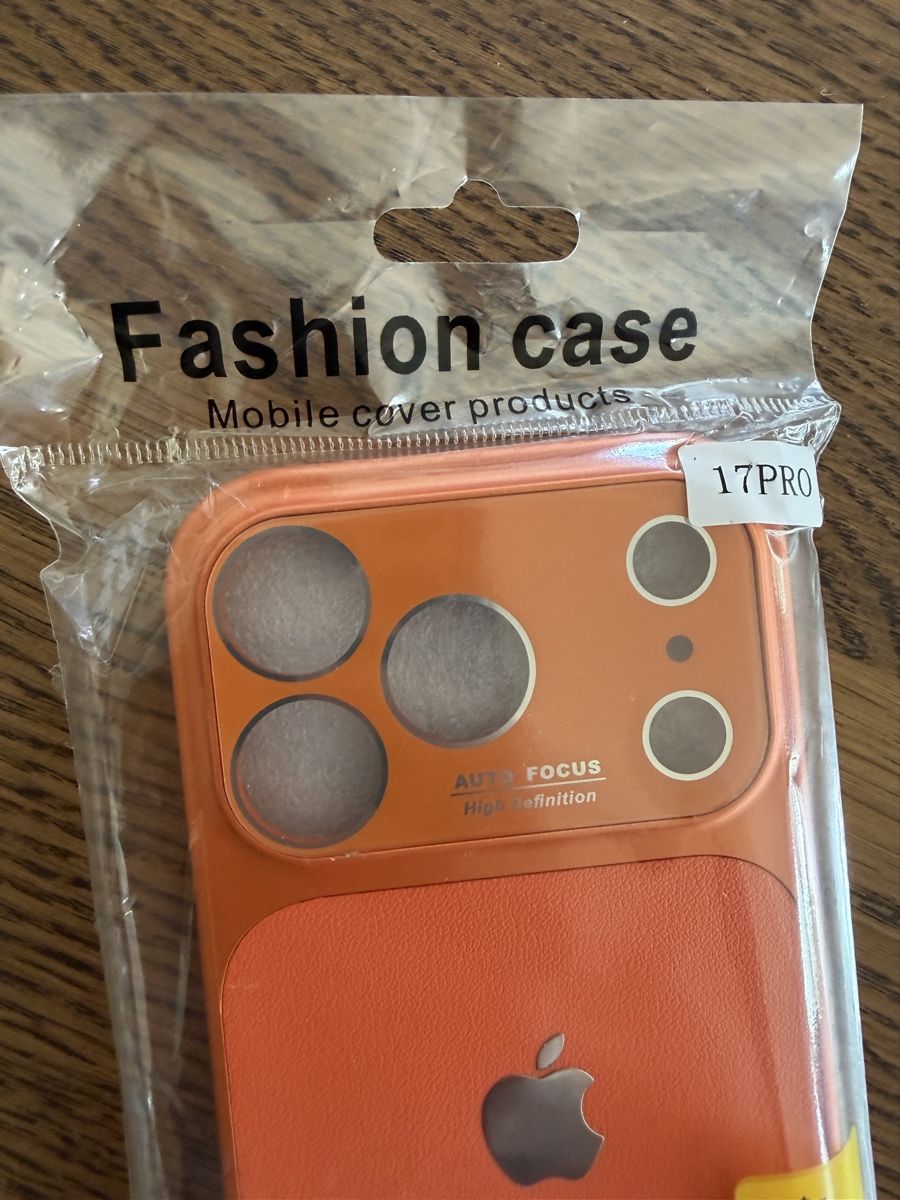 Cover & Protezioni schermo: Coque Apple iPhone 17 Pro - Orange - Neuf – Nuovo e nell'imballaggio originale da Lausanne venduto da Stephaniesdressing 1