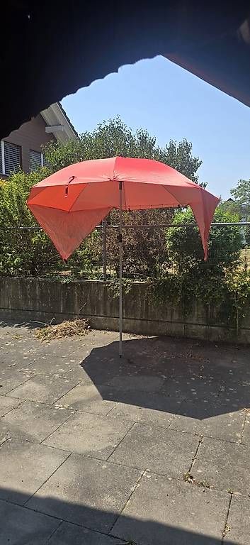 Sonnenschirme: Sonnenschirm – Gebraucht aus Gossau ZH von ang_q8bj 3
