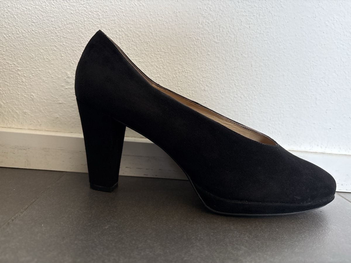 Scarpe da donna: Peter Kaiser Pumps, Größe 39 (6). – Usato da Contra venduto da bubi