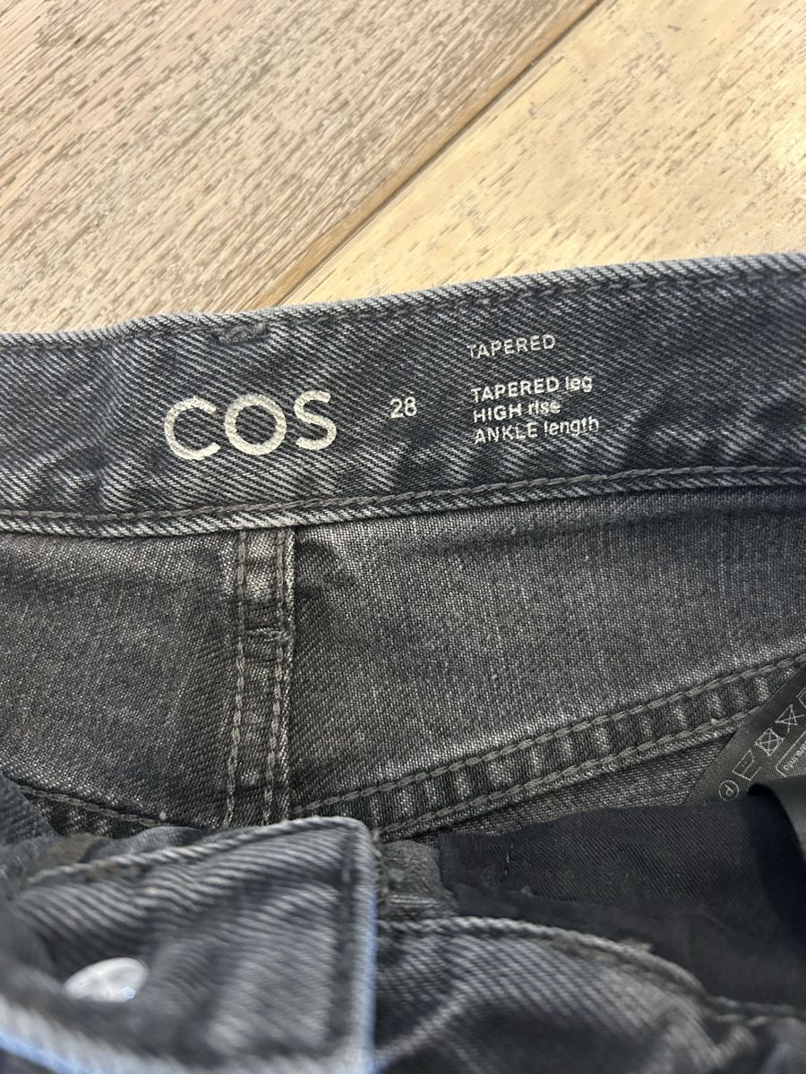 Cos Jeans: Pantalon COS Noir Délavé, Taille 28 – Usato da Signy venduto da Chloe79 2