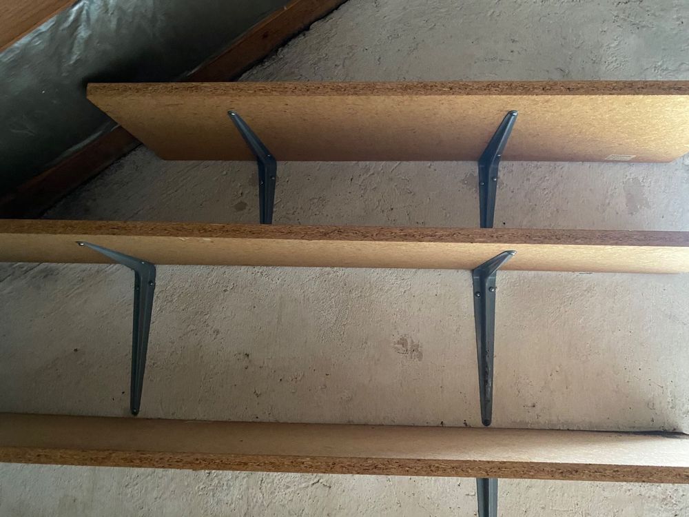 10x Wandregal für Estrich / Keller / Garage / Bastelraum Kaufen auf