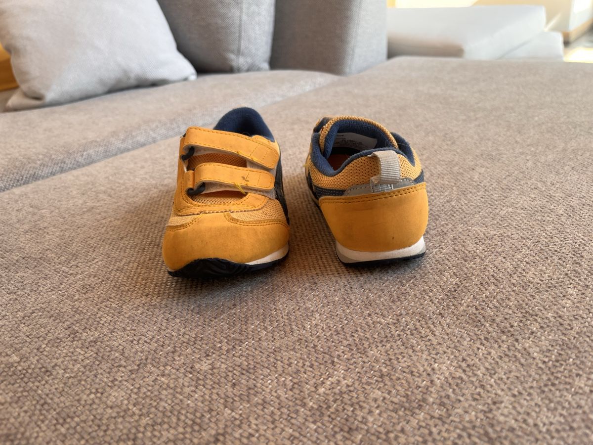 Asics Chaussures garçon: ASICS Kids Size 27 – D'occasion à Pontresina par ste_5mly 3