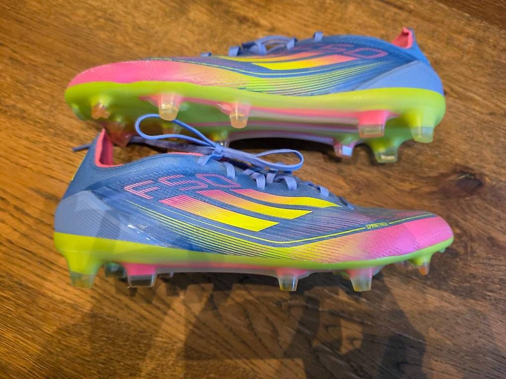 Chaussures hommes: Fussballschuhe Gr 42 – D'occasion à DOTTIKON par fabnico 1