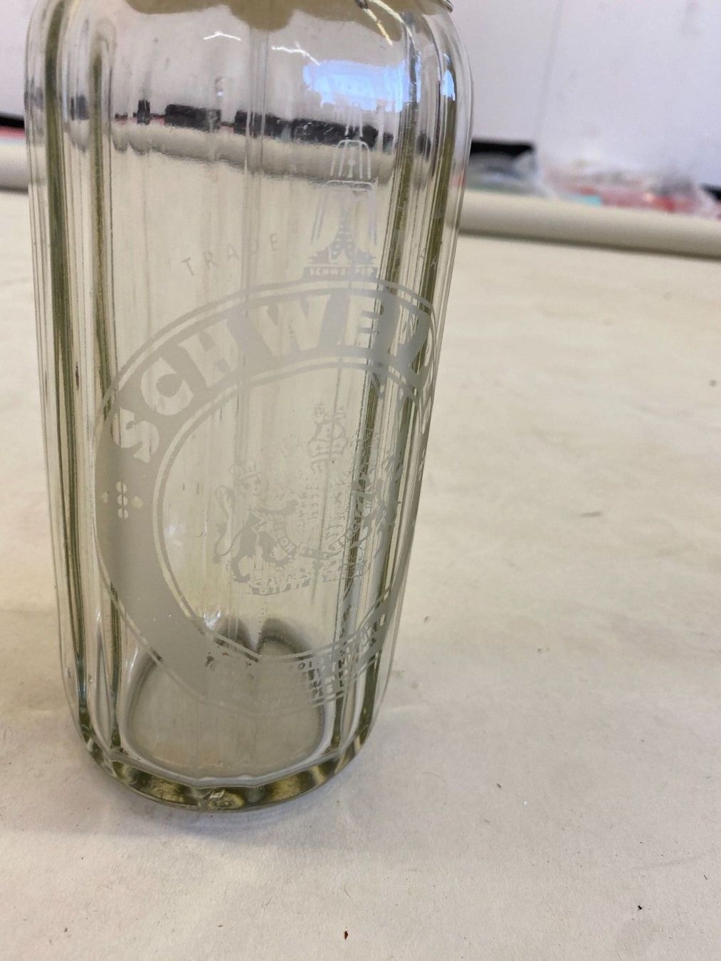 Autres articles pour la maison: Antike Schweppes Sodaflasche – D'occasion à Riniken par Tape5 1