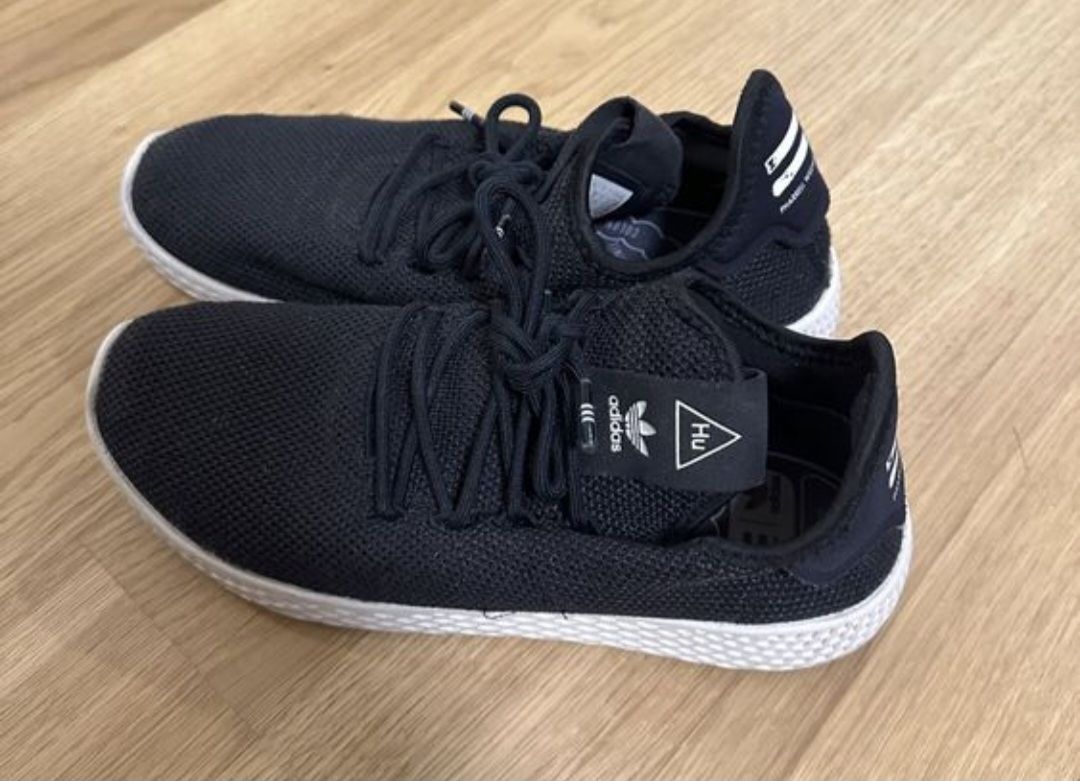 Adidas Scarpe da uomo: adidas- Taille 37 – Usato da St-Pierre-Clages venduto da _RV 1