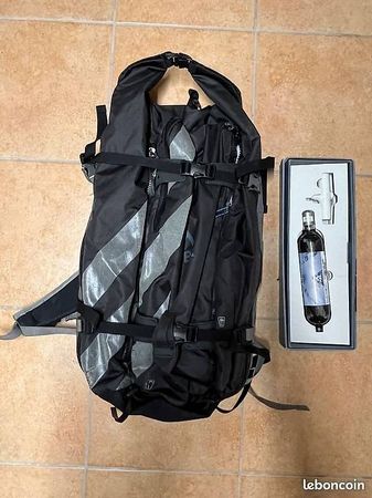 SAC airbag ABS S.light révisé + Roll Top 28/35 + set carbon