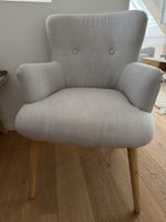 Sessel, grauer Stoff