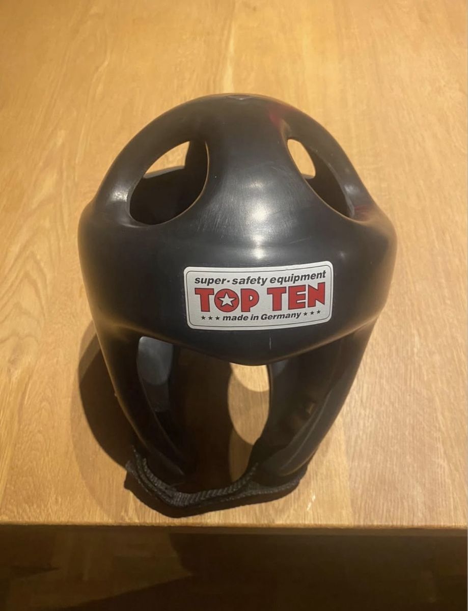 Gants & mitaines : Boxausrüstung – D'occasion à Siebnen par sin_x9kk 1