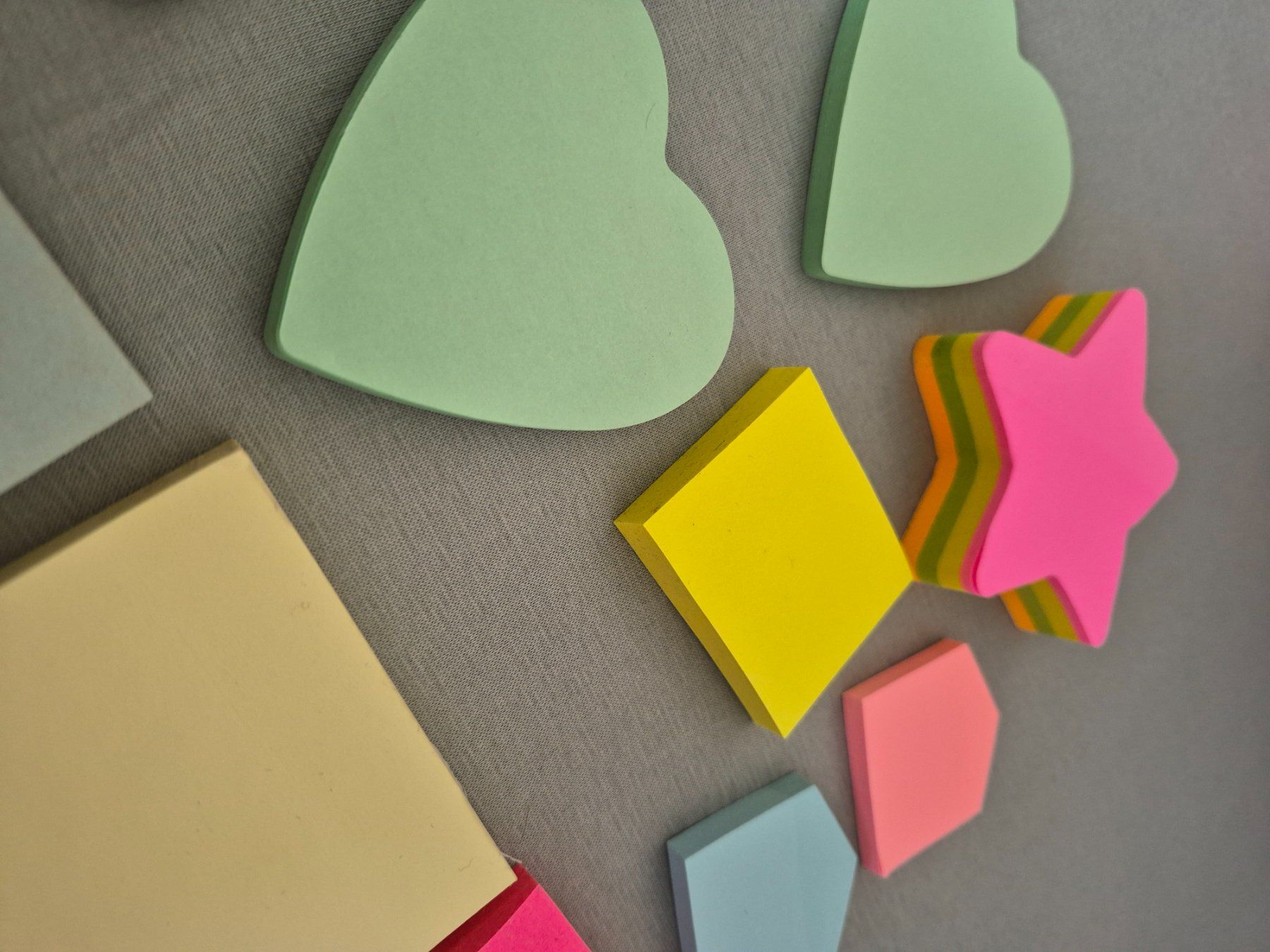 Autocollants: Lot de post-it – D'occasion à Villars-sur-Glâne par dia_2q2l 2