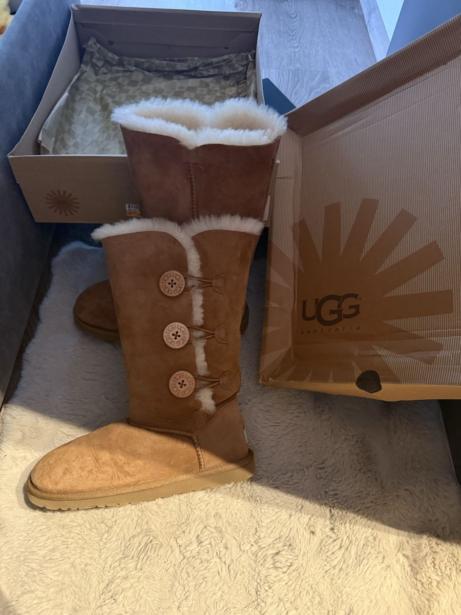 Ugg Scarpe da donna: Bottes ugg – Usato da St-Pierre-Clages venduto da loc_8vtz 1