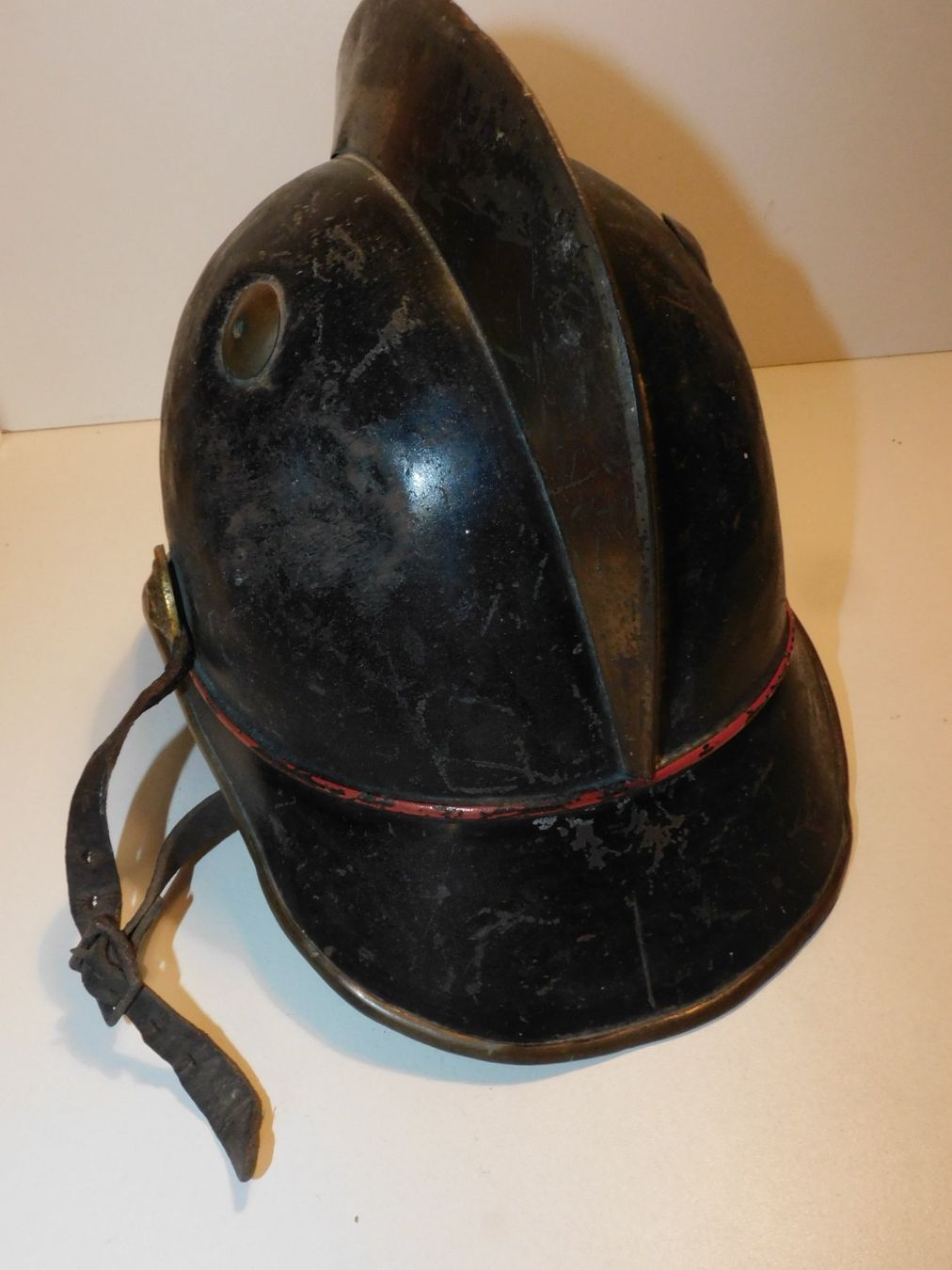 Abbigliamento & accessori d'epoca: Feuerwehr Helm antiker Helm Uniform Helm – Usato da Sursee venduto da 76
