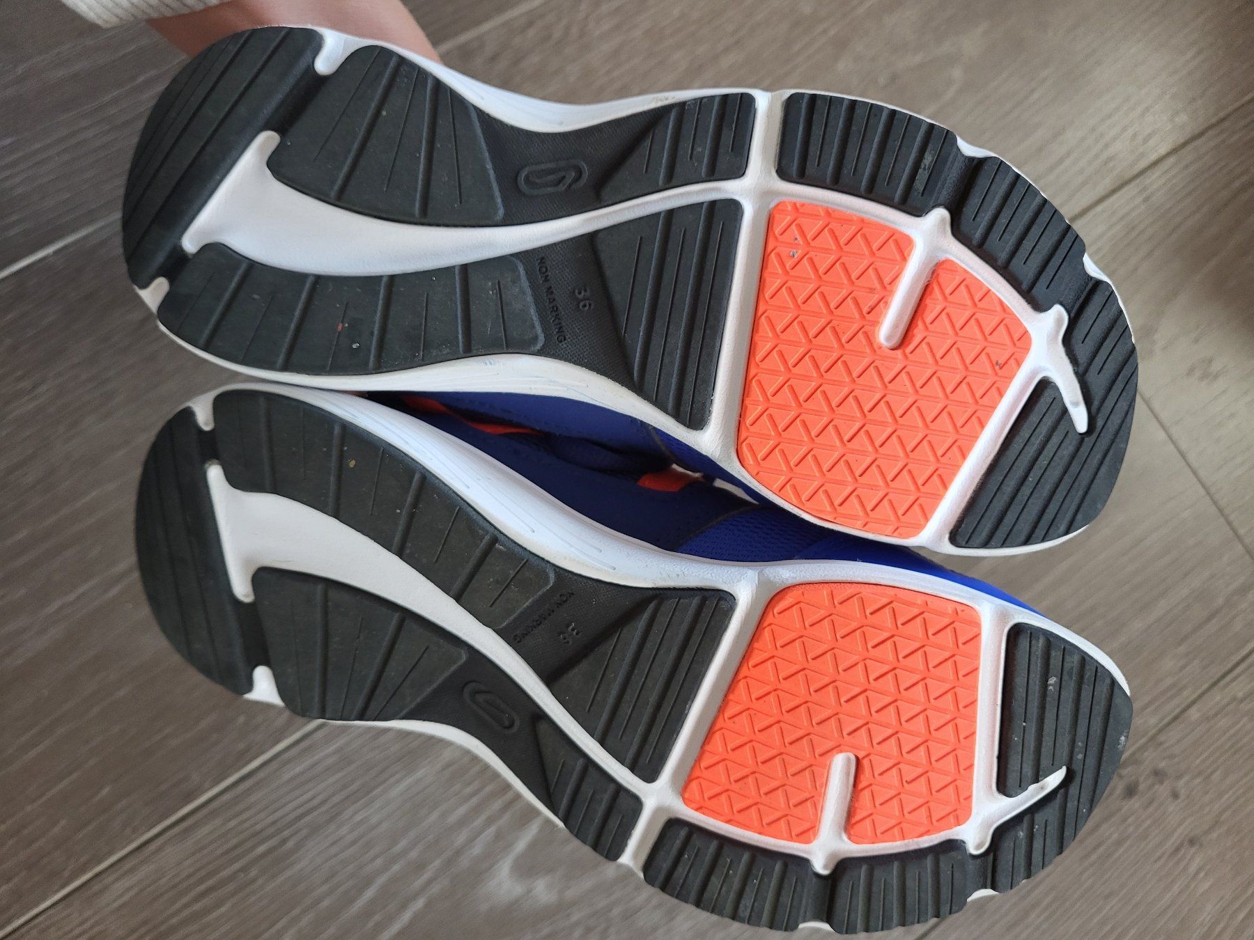 Chaussures garçon: Baskets – D'occasion à Yverdon-les-Bains par Emavid 3