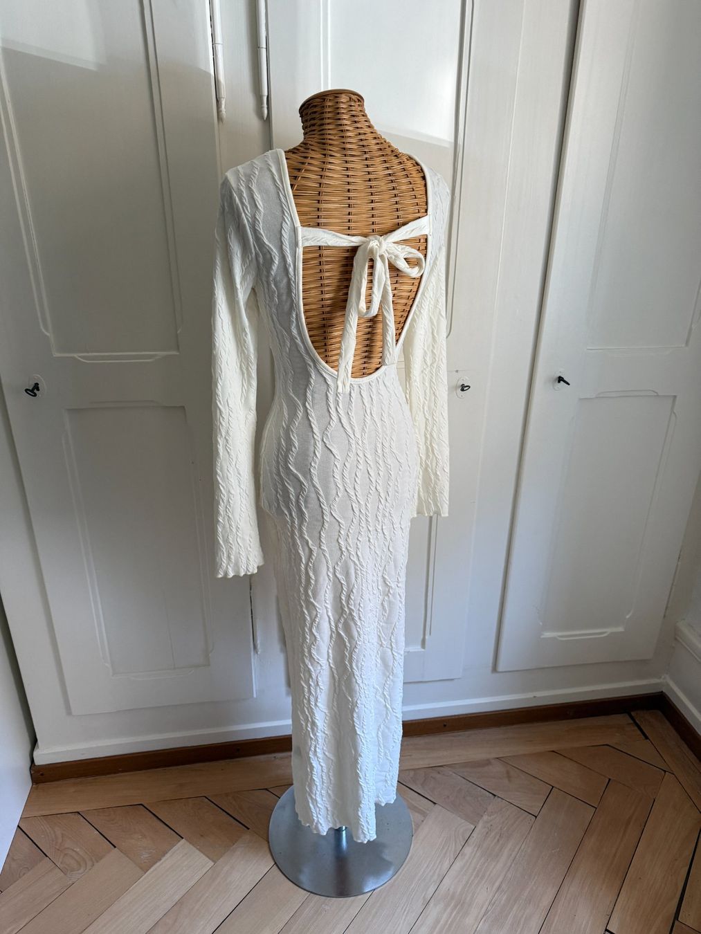 Shein Kleider: Maxikleid offweiss figurbetont 34 – Gebraucht aus Zürich von Diazaio 2