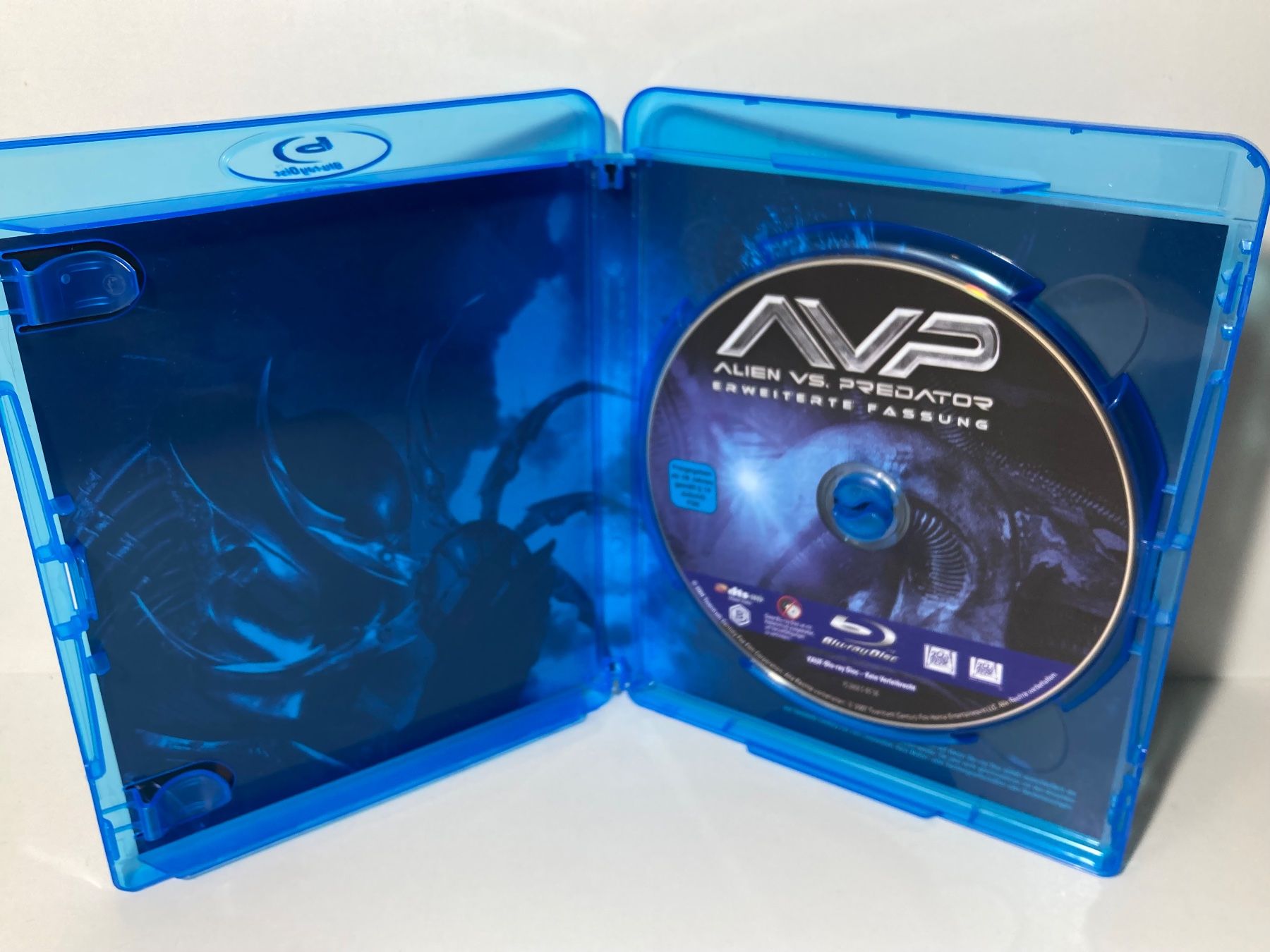 Alle DVDs: Alien vs. Predator 1&2 Blu Ray – Gebraucht aus Wilderswil von  3