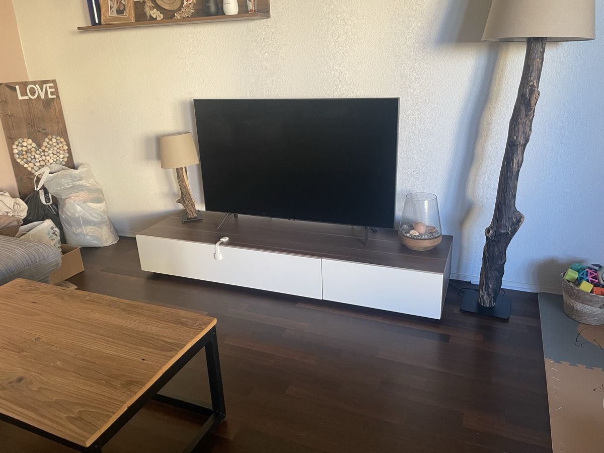 Livique TV Möbel: TV Möbel braun/weiss – Gebraucht aus Baden von _Bergli_