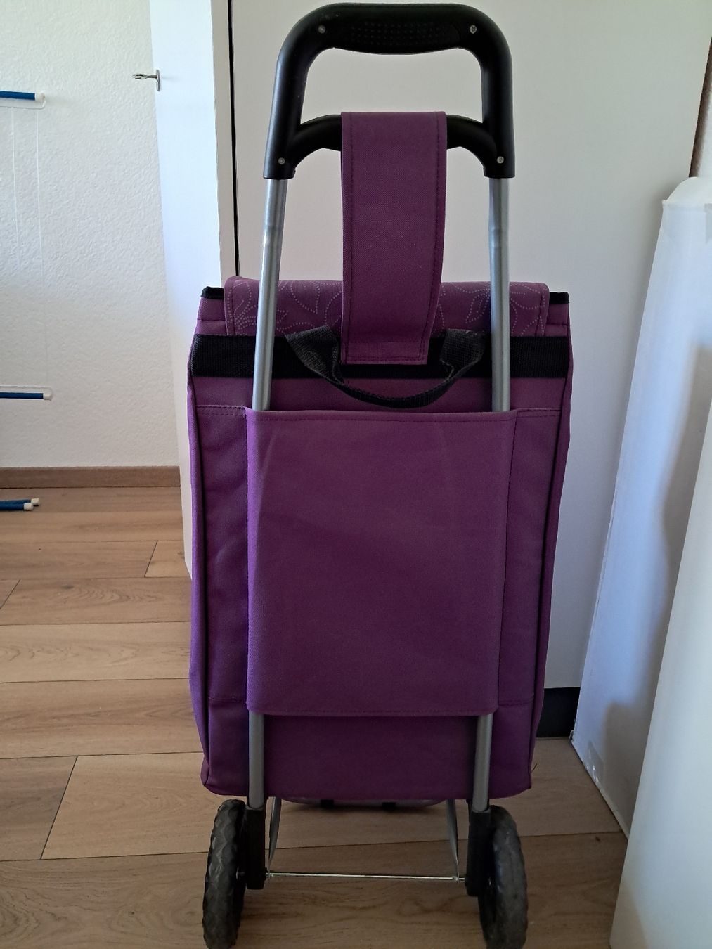 Borse da donna: Einkaufstrolley – Usato da Sutz venduto da Sarah_4 1