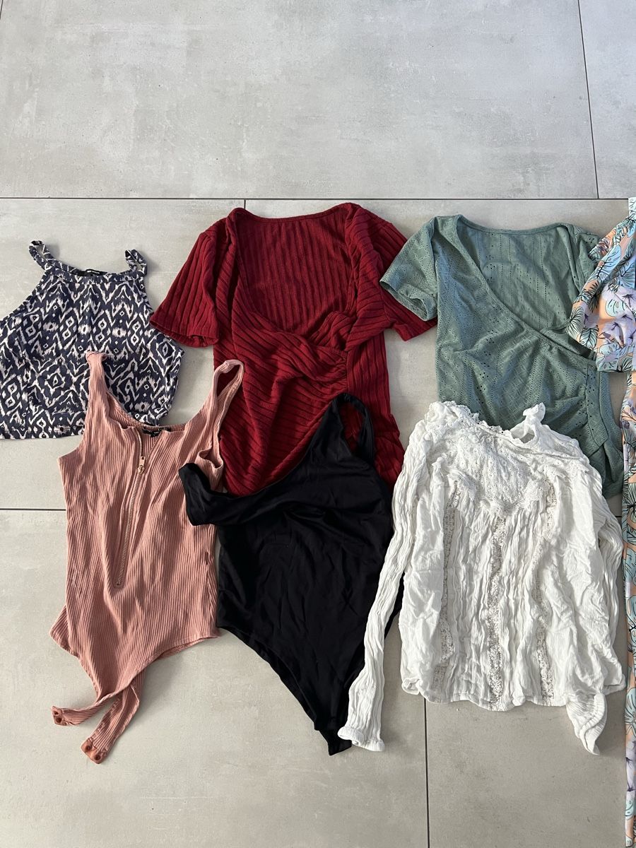 Lotti di vestiti: Damen-Kleiderpaket Gr. S, M  – Usato da Aarburg venduto da Jessica. 2