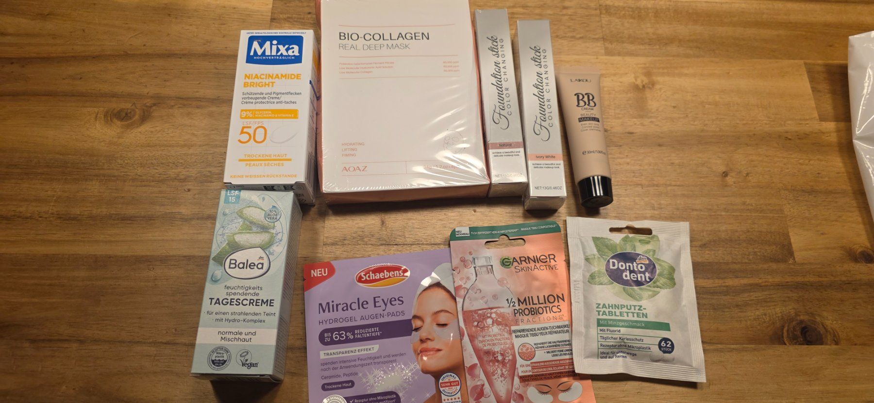 Cura del viso: Kosmetik Maske,Tagescreme,Makeup – Nuovo e nell'imballaggio originale da Hochfelden venduto da Danizh0