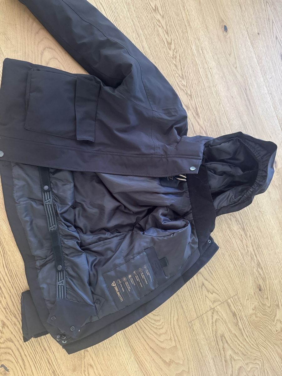 Brunotti Vestes: Winterjacke  – D'occasion à Reinach AG par MineD 2