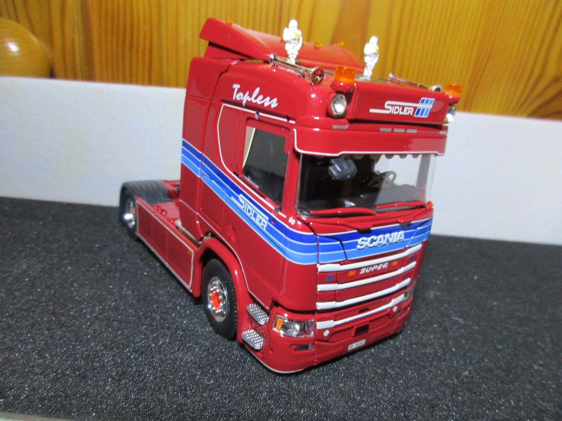 Tekno Kit di modellismo & Modellini statici: Tekno  1:50  Scania  Sidler Transport Cham – Nuovo e nell'imballaggio originale da Ennetmoos venduto da Truckdiver 1