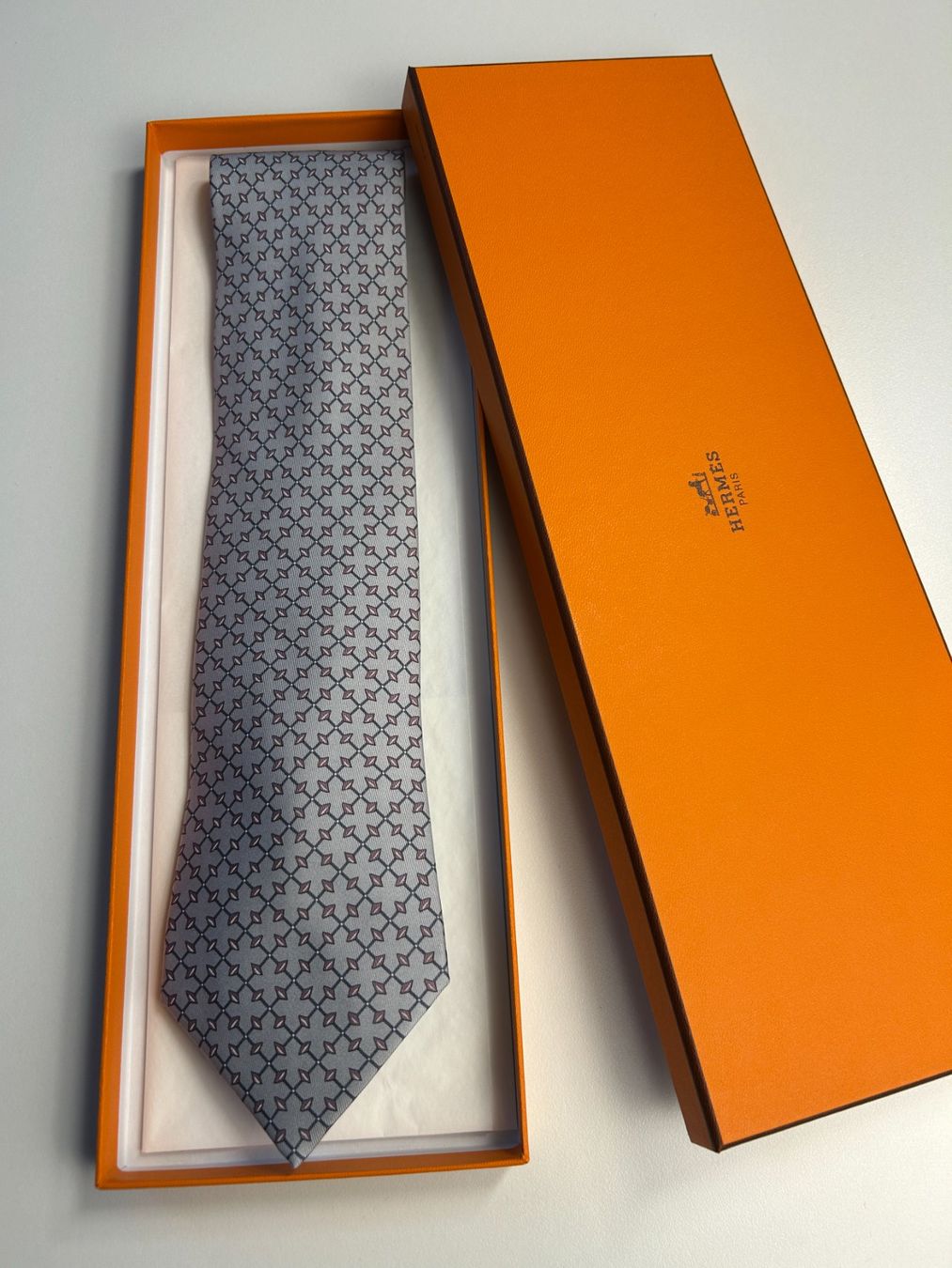 Hermès Cravates: Hermès Kreuz Krawatte – Neuf (Voir description) à Bern par kurtikobolt74