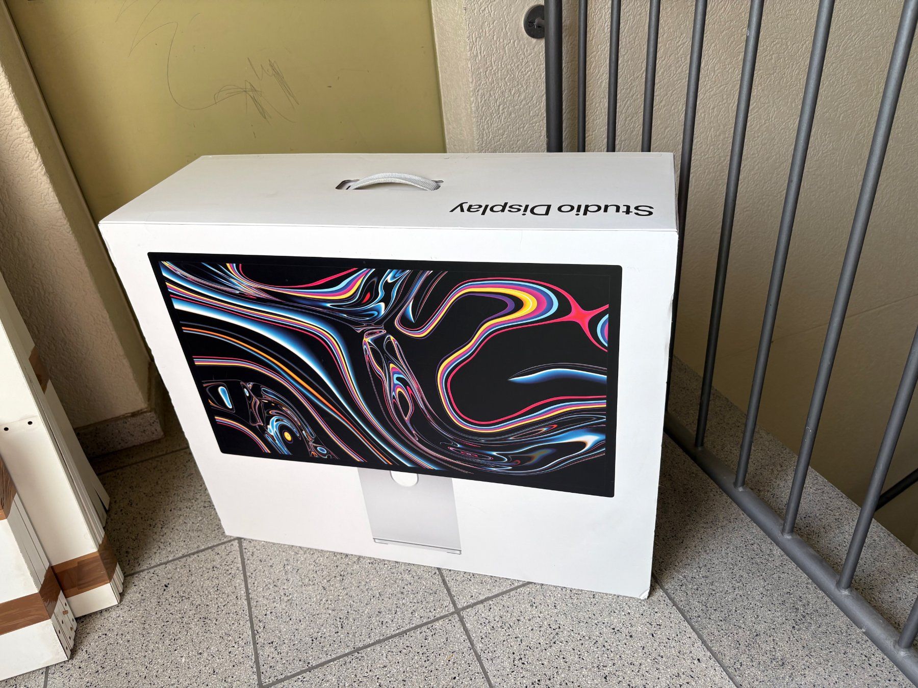 Apple Monitor: Apple Studio Display VERPACKUNG – Nuovo (secondo la descrizione) da Zürich venduto da wabomania
