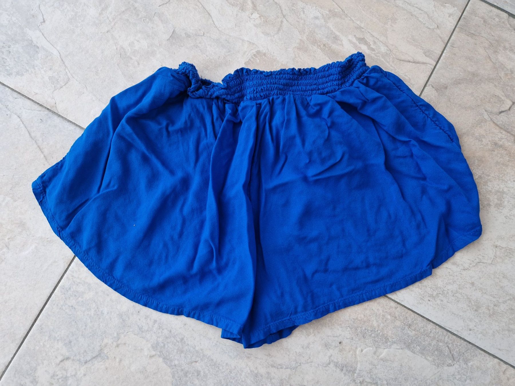 Calzedonia Pantaloni: Calzedonia Shorts, Gr. S – Usato da Niederrohrdorf venduto da Miripfiri 3