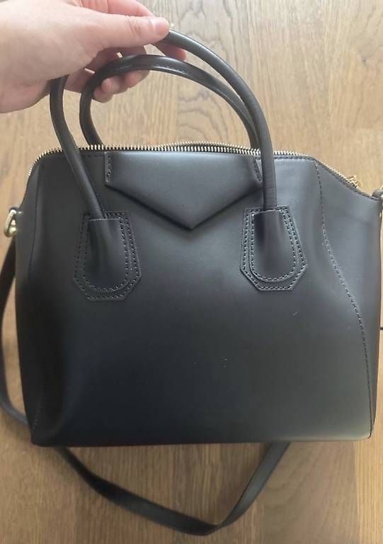Taschen für Damen: Schwarze Tasche "Givenchy style" – Gebraucht aus Uetikon am See von randag88