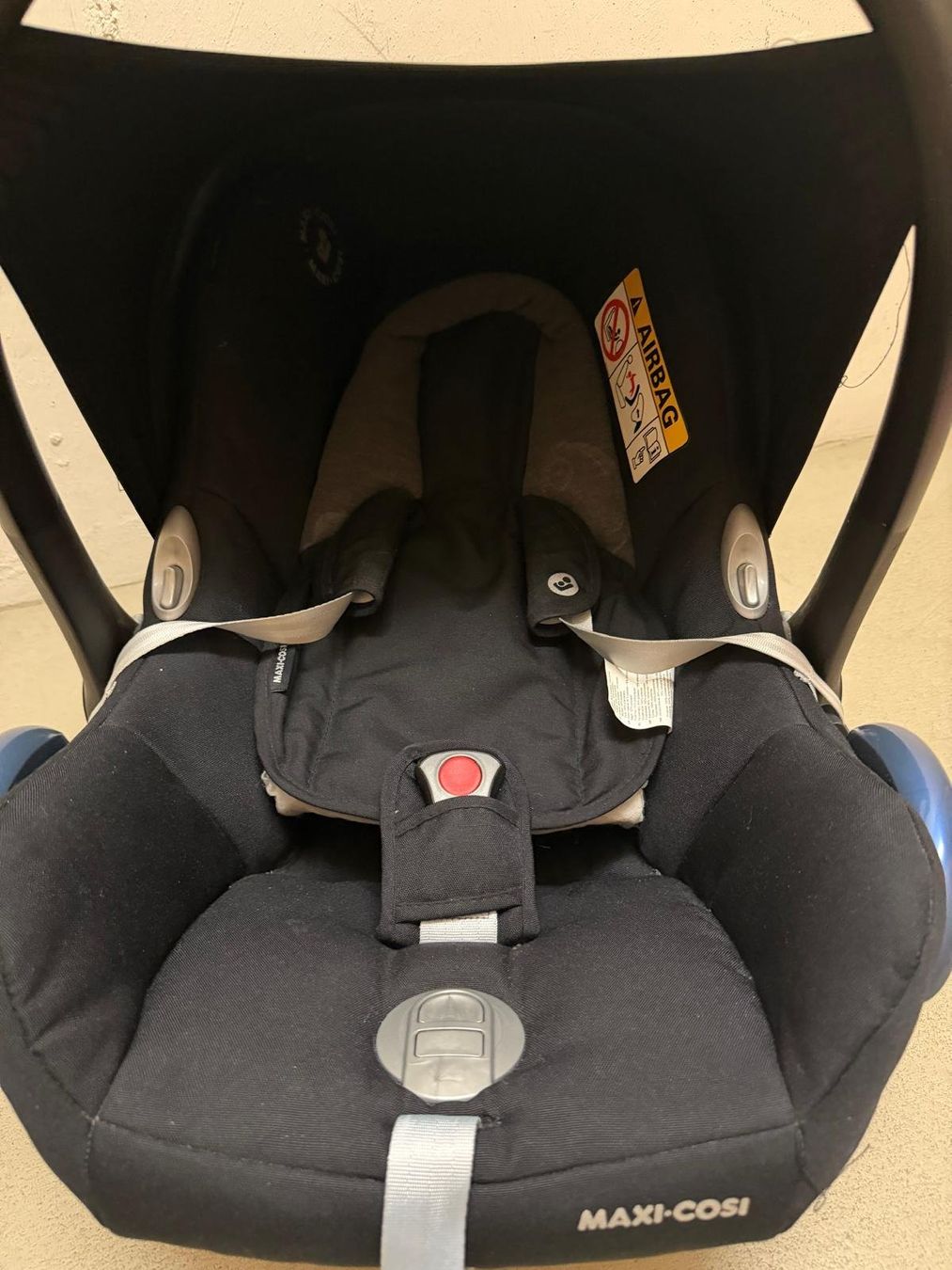 Maxi-Cosi Seggiolini per auto: Maxicosi + Isofix – Usato da Diessenhofen venduto da Carolinna 1