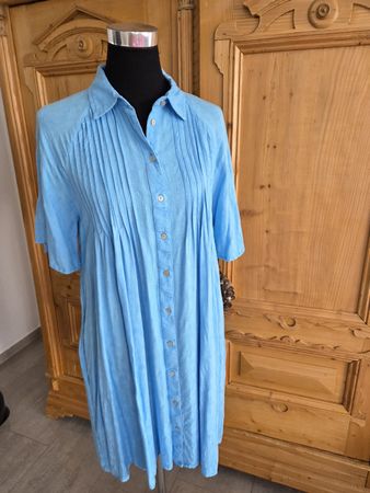 schönes Kleid, Yas