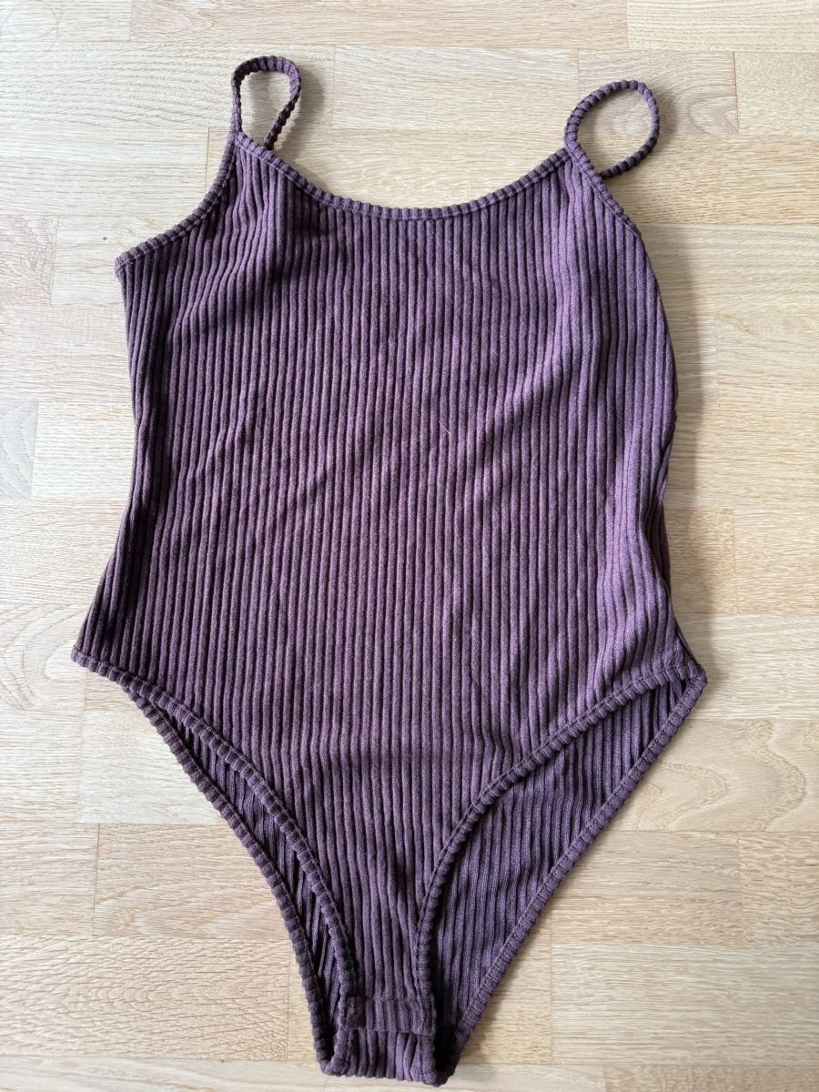 Top: Damen Top braun gerippt – Nuovo (secondo la descrizione) da Niederwangen BE venduto da lua_xy5n