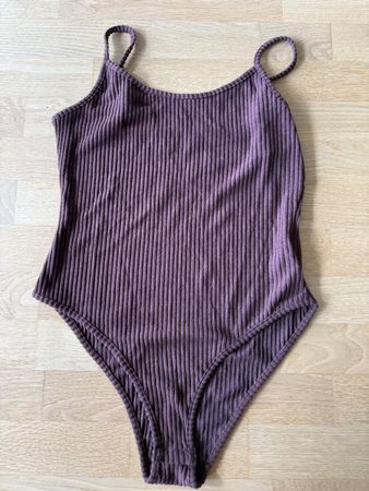 Damen Top braun gerippt