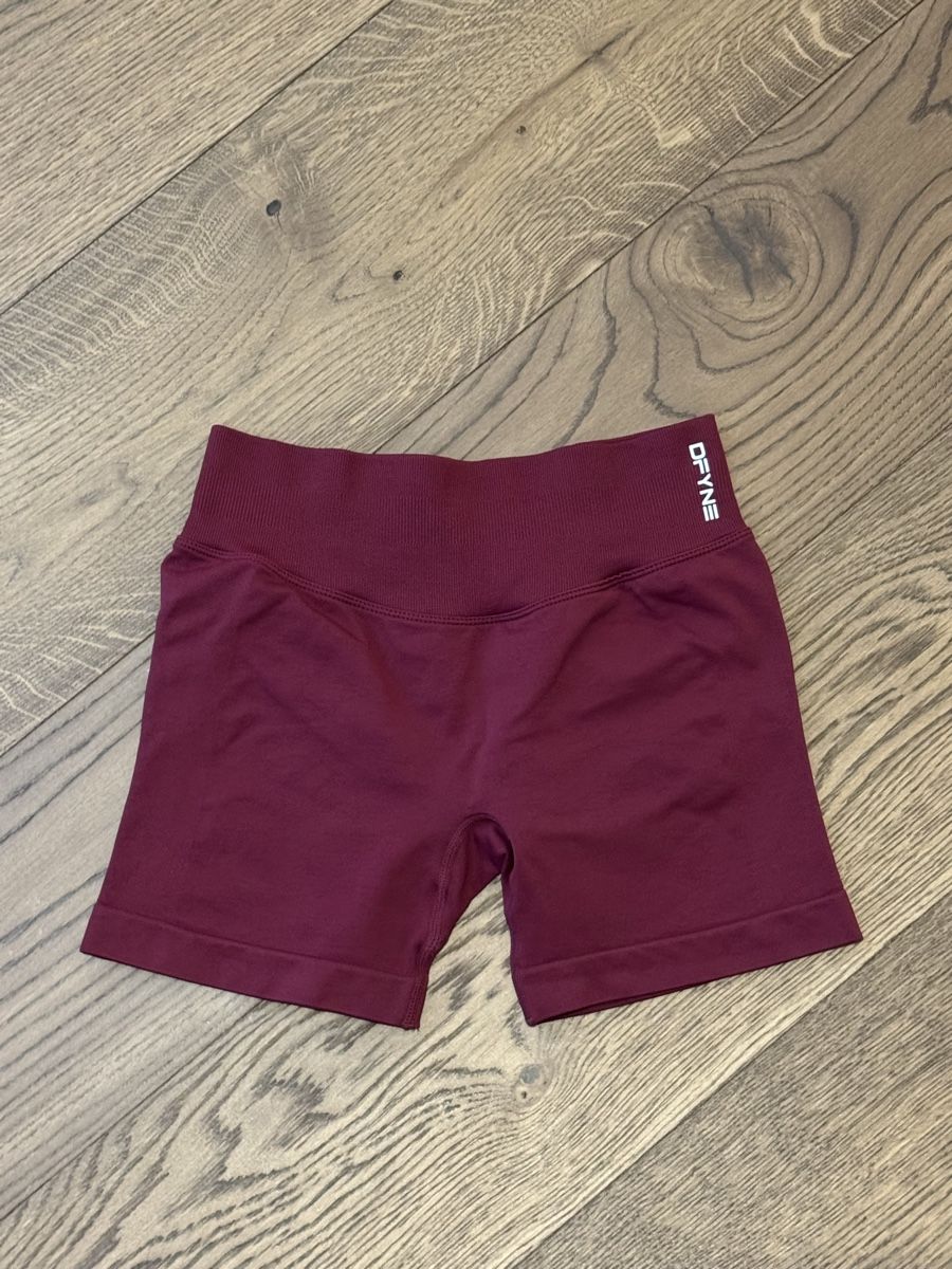 DFYNE Leggings: DFYNE Impact Shorts – Neuf avec emballage d'origine à Meilen par nic_77cd