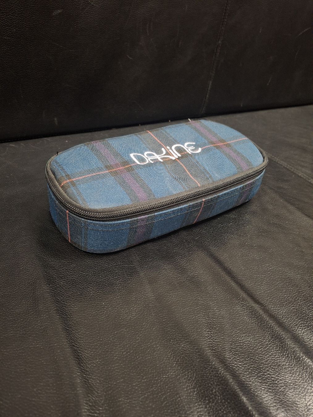 Dakine Astucci : Dakine Etui – Nuovo (secondo la descrizione) da Adelboden venduto da oestersport 1