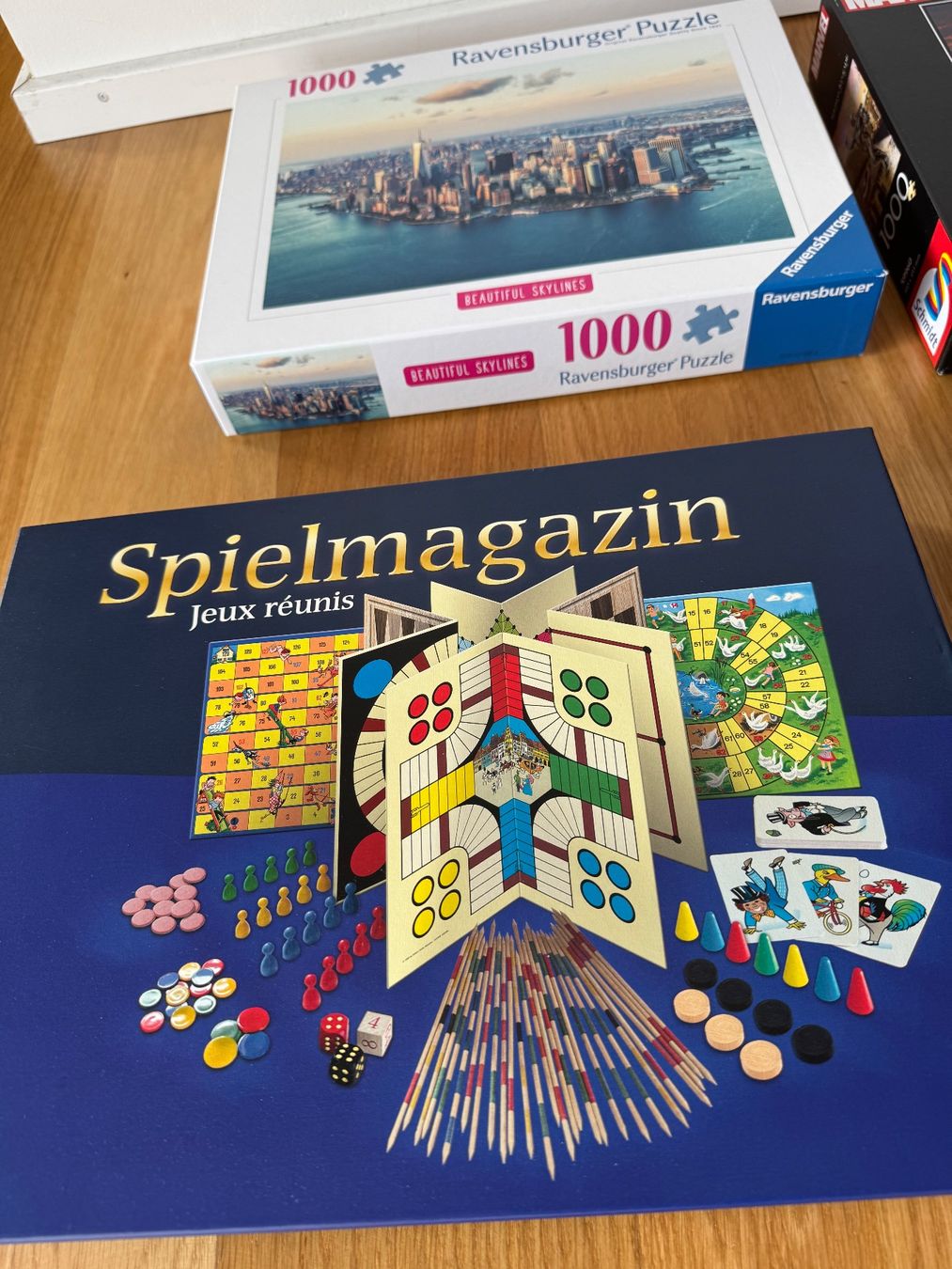Ravensburger Puzzle: Cluedo, Spielemagazin und 2 Puzzles – Usato da Thalwil venduto da 775vow 2