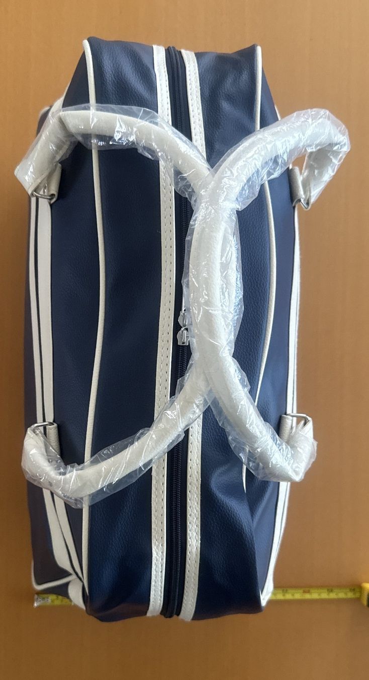 Borse: Sac de sport rétro – Nuovo e nell'imballaggio originale da Prez-vers-Noréaz venduto da Joenicorn 2