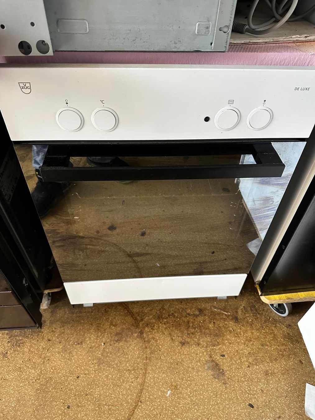 V-Zug Forni: V-ZUG Backofen/2x Gussplatte – Usato da Spreitenbach venduto da Space_X 1