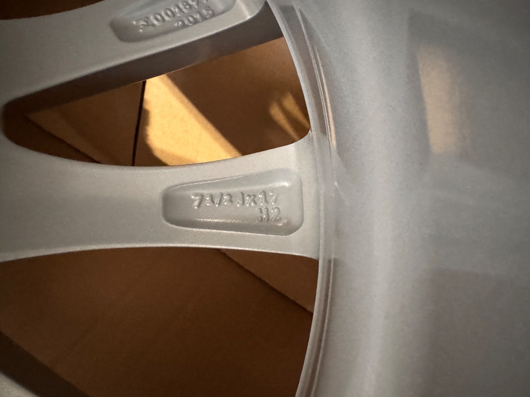 BMW Cerchioni: BMW 3er Original Felgen – Nuovo e nell'imballaggio originale da Schwerzenbach venduto da PascalHegglin 2