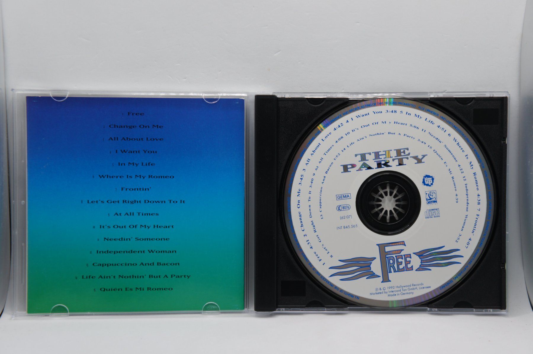 CDs: CD The Party – Free – Gebraucht aus Ernetschwil von luisvonerni 2