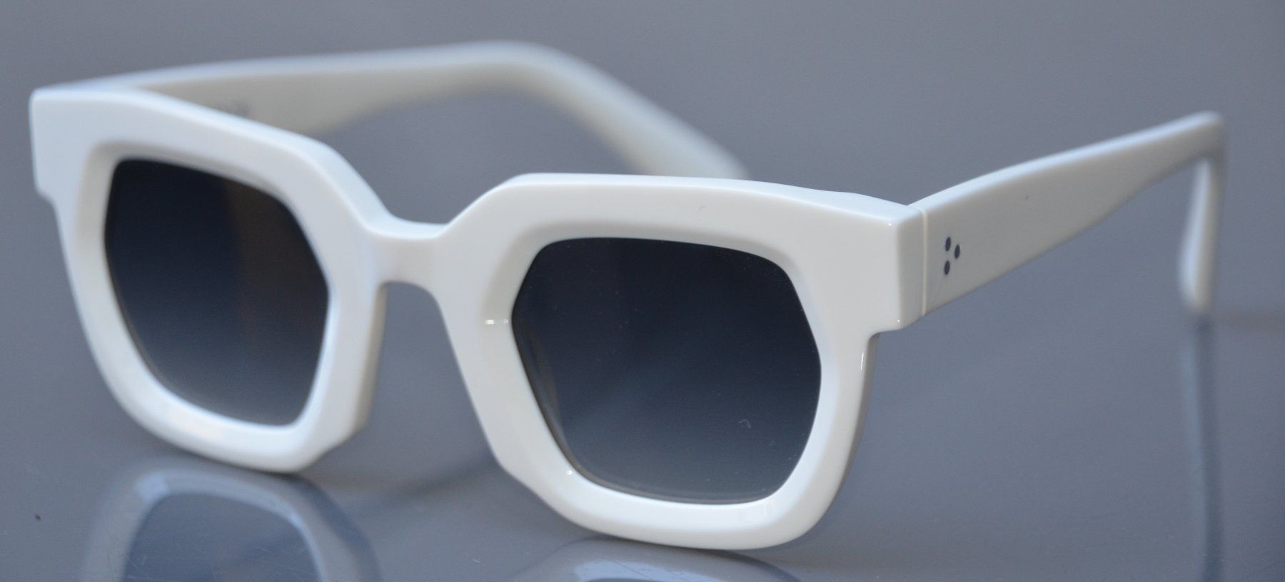 Versace Lunettes & Verres: Rendel Ginger Sonnenbrille / lunettes de soleil – D'occasion à Collonges par arashee 4