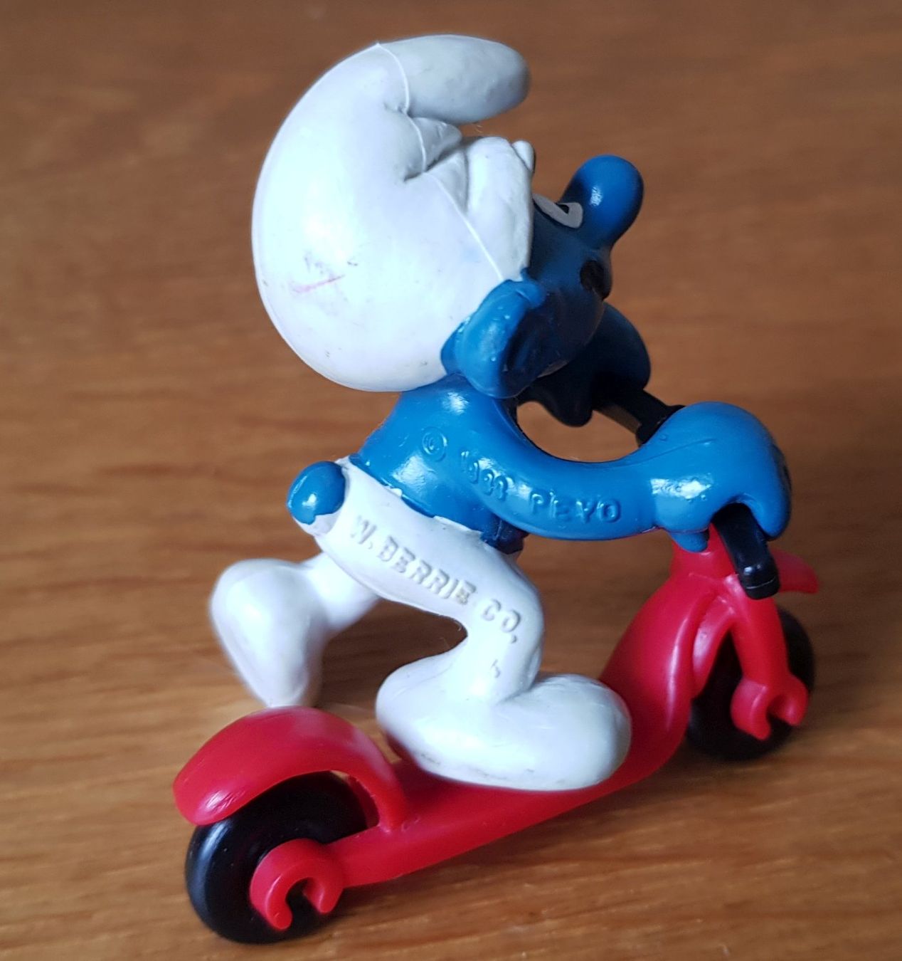 Schleich Giocattoli: Schleich-Spielfigur: Rollerschlumpf – Usato da Schaffhausen venduto da asyouwestley 1