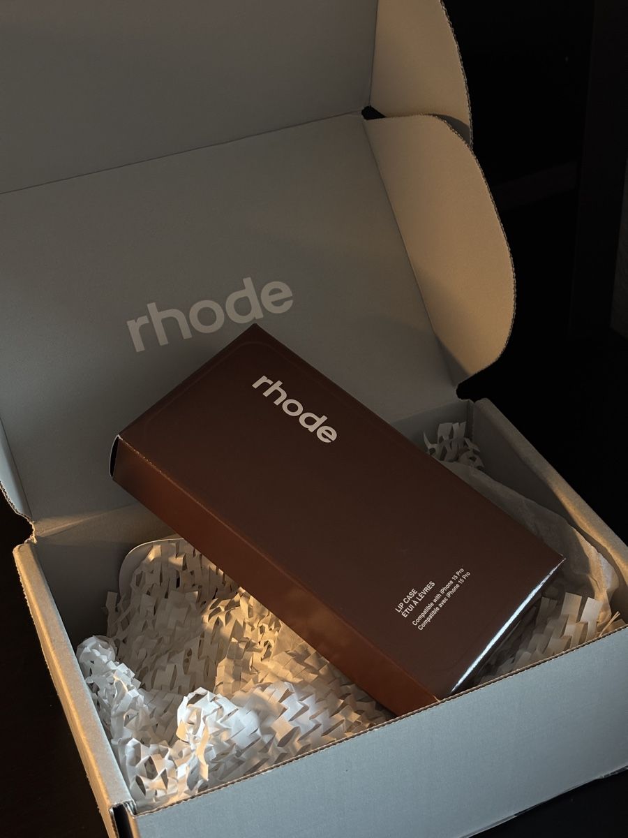 Rhode Cover & Protezioni schermo: Rhode iPhone 15 Pro Case – Nuovo e nell'imballaggio originale da Zug venduto da Anastasia.0r 2
