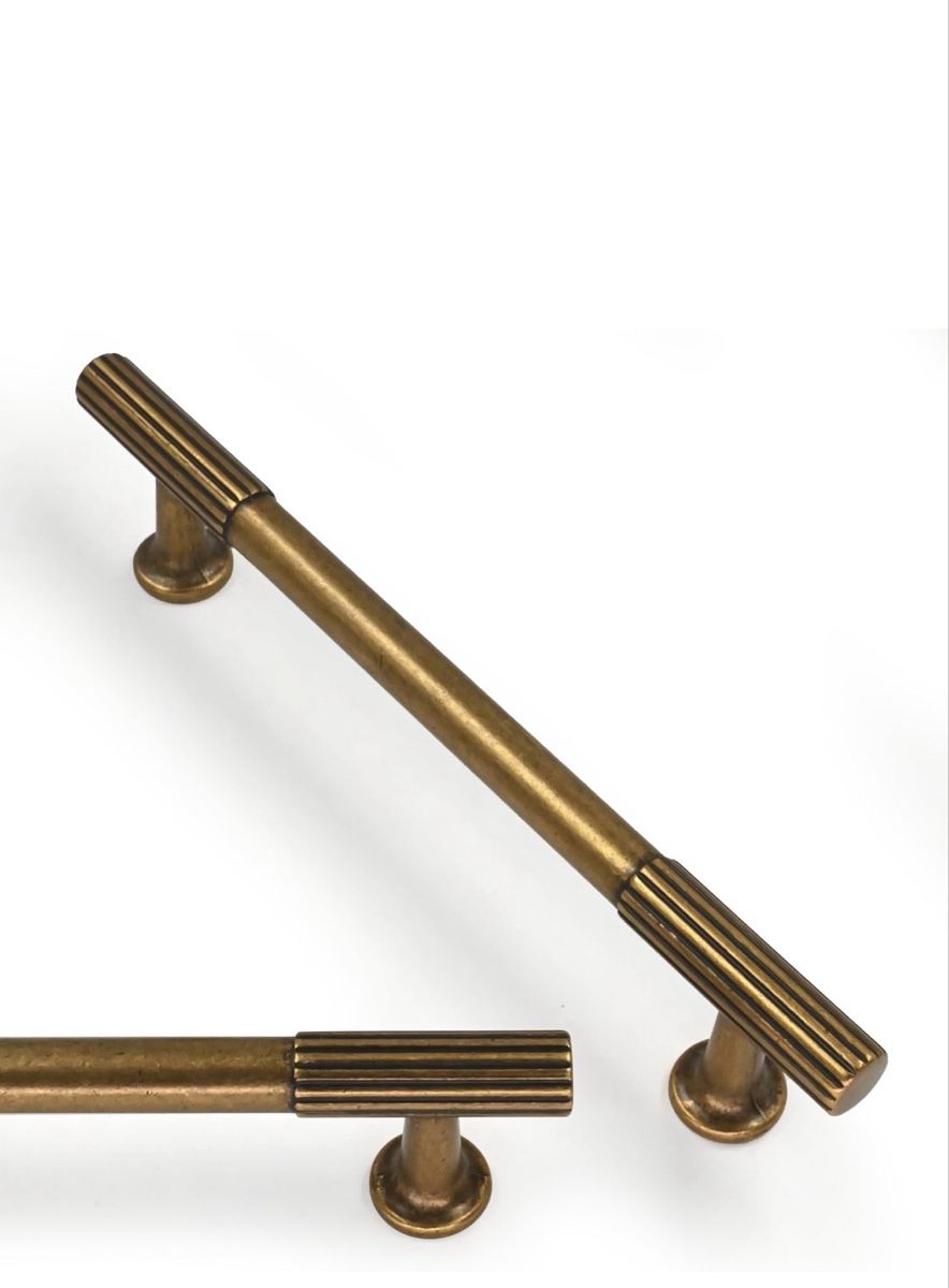 Tutte le decorazioni: 8 Antique Brass Cabinet Pulls 128mm, Kitchen – Nuovo e nell'imballaggio originale da Safenwil venduto da rgs_tg62 2
