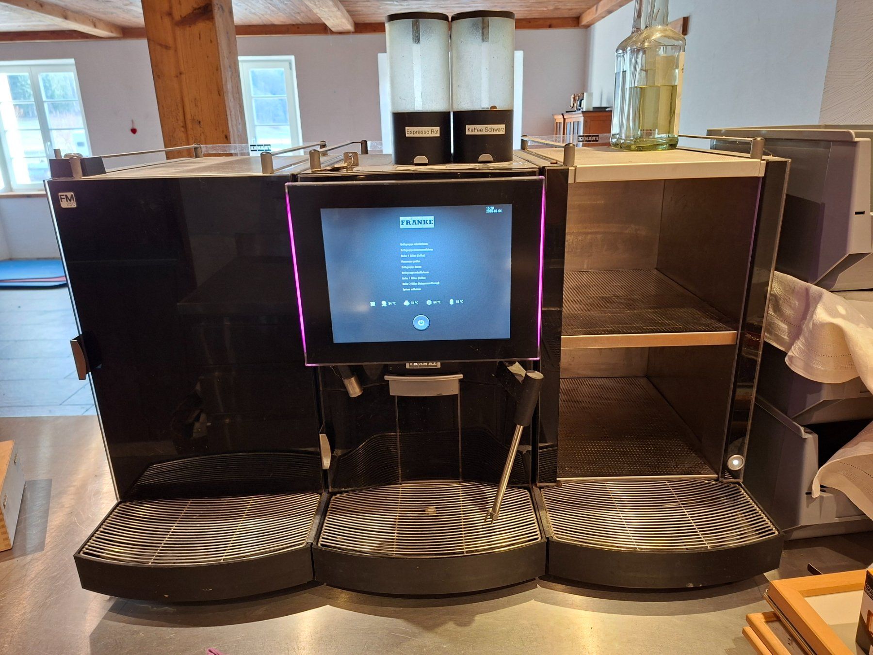 Franke Macchine per caffè & Macchine per espresso: Franke Profi Kaffeemaschine Hotel Gastgewerbe Restaurant – Usato da Bottmingen venduto da mao12 1
