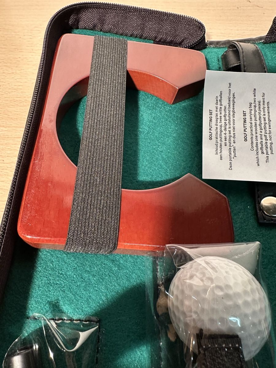 Mazze & Set: Set de golf putting d'intérieur portable neuf – Usato da Lausanne venduto da artnouveau04 5