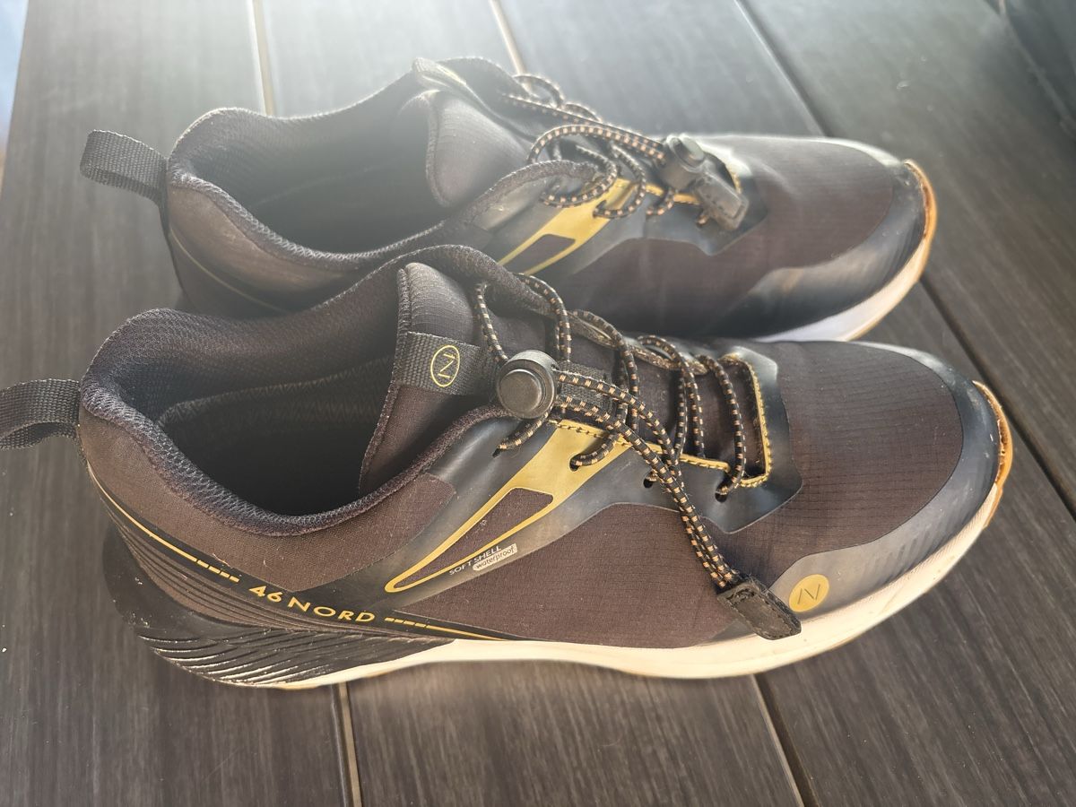 46 Nord Schuhe für Jungen: Trekkingschuhe von 46Nord, Grösse 38 – Gebraucht aus Utzenstorf von chrigelti 1
