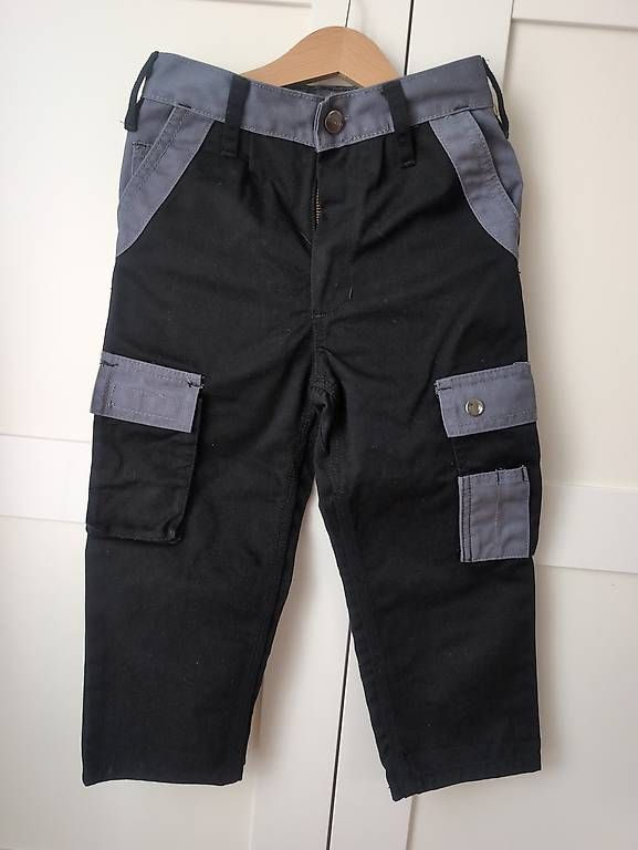 Pantaloni: Krenger Arbeitshose Gr. 4 Jährig – Usato da Alberswil venduto da __colafroeschli__