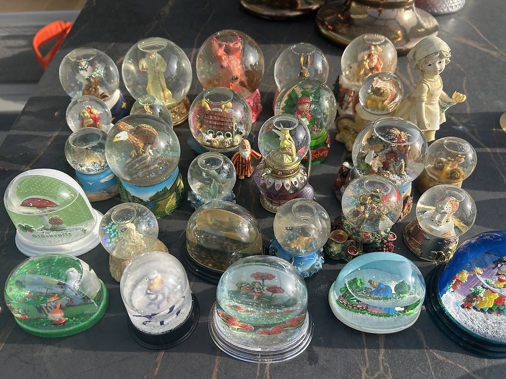 Toutes les décorations: Schneekugeln – D'occasion à Allschwil par Frieda8 1